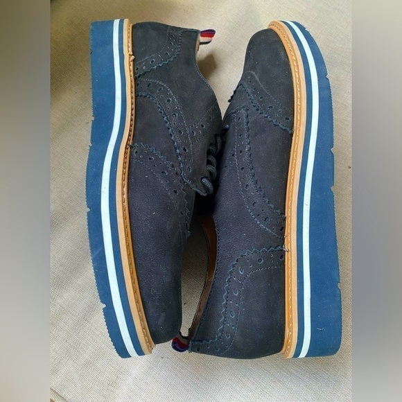 TOMMY Hilfiger Wing Oxfords Black Size 8.5